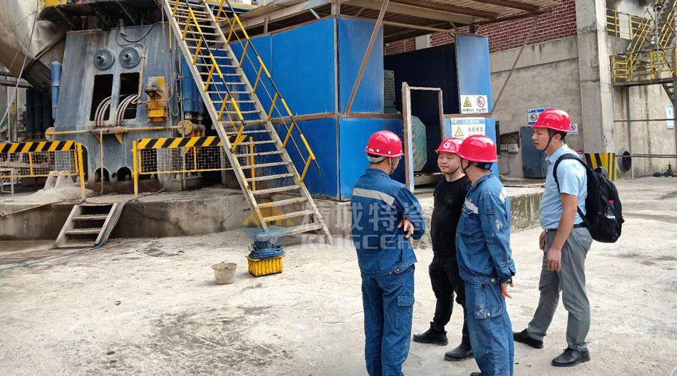 头号玩家官网特瓷赴四川某水泥厂现场勘测以及技术互换